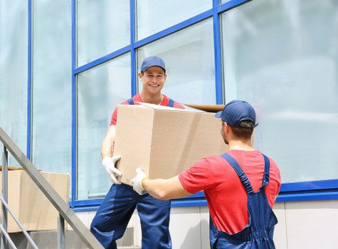 Busy Elephant and Castle street access relevant to business removals