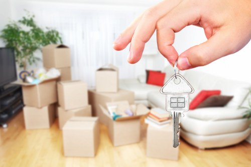 Checklist and packing supplies for a house move in Elephant and Castle