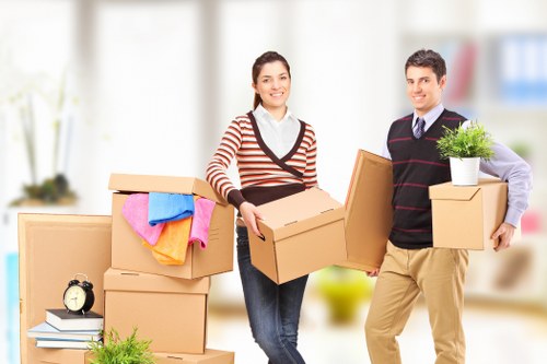 Truck hire support for apartment moving in Elephant and Castle with access challenges