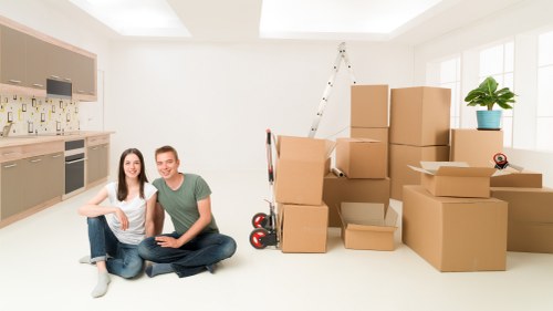 Professional movers handling apartment access and loading in Elephant and Castle