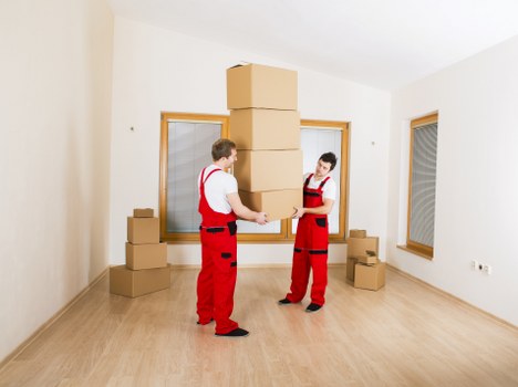 Local house removals support for families and tenants in South London